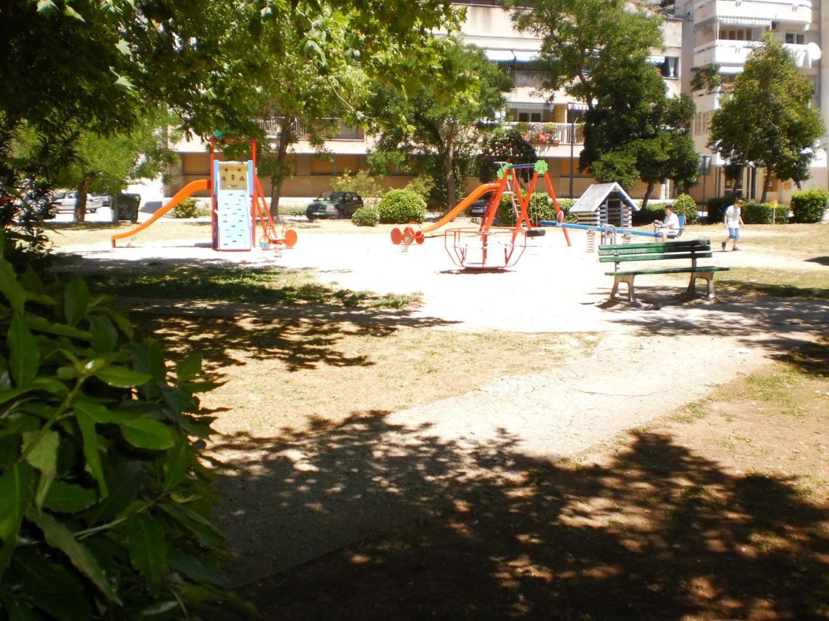 Apartment Lana Omiš Eksteriør bilde