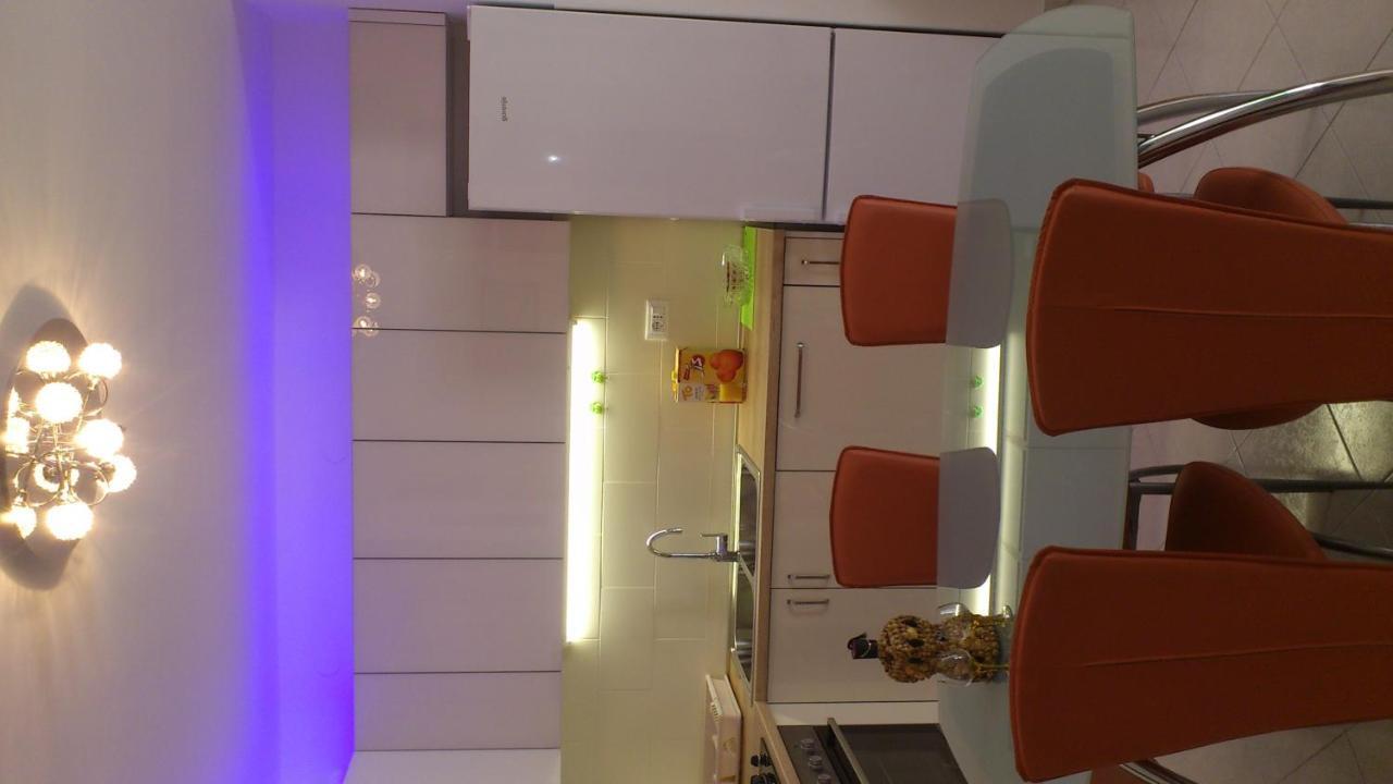 Apartment Lana Omiš Eksteriør bilde
